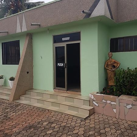 Sunyani Ideas Hotel المظهر الخارجي الصورة